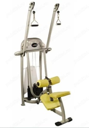 Vând aparat de tracțiuni pentru musculatura spatelui.