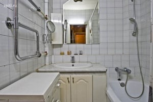 Apartament 2 camere de vânzare, zona Crângași