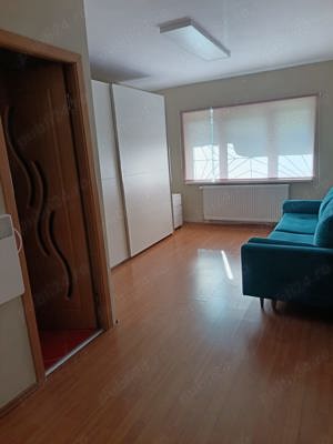 Vând apartament decomandat cu 3 camere în Zorilor