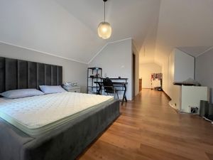 De vanzare apartament cu 4 camere - Giroc - imagine 15