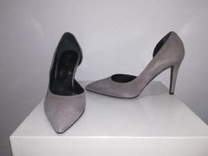 Pantofi de dama gri, eleganti din piele naturala intoarsa