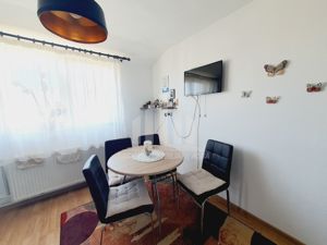 Apartament 3 camere in Cetate cu loc de parcare, curte si boxa - imagine 3