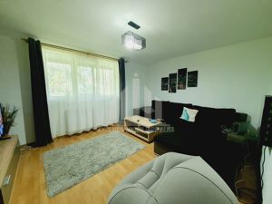 Apartament 3 camere in Cetate cu loc de parcare, curte si boxa - imagine 8