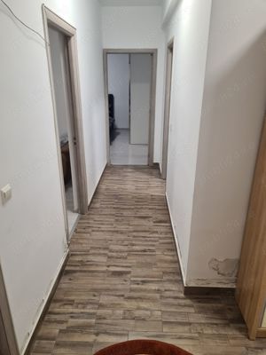 Inchiriez apartament  str. Toporasi, linga Promenada - imagine 4