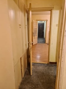 Vand apartament 2 camere, semidecomandat, parter, Oradea, Cantemir