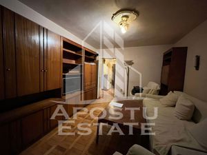 Apartament 2 camere, decomandat, etaj intermediar, zona Dambovita - imagine 3