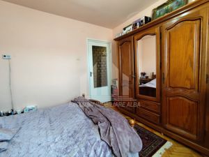 Apartament cu 3 camere de vanzare, Cetate - imagine 6