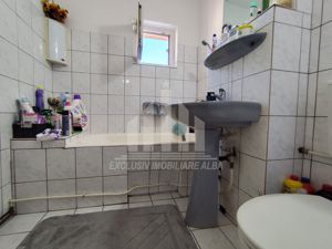 Apartament cu 3 camere de vanzare, Cetate - imagine 8