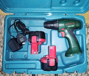 Bormașină, autofiletanta Bosch 9,6 v , încărcător si 2 acumulatori ( nu tin de pe o zi pe alta) - imagine 2