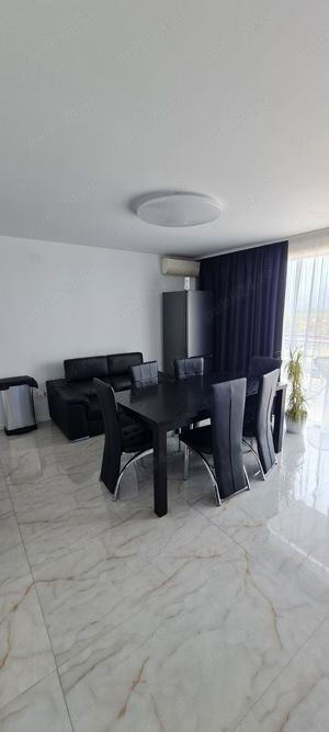 Vand apartament 3 camere zona centrala - imagine 3