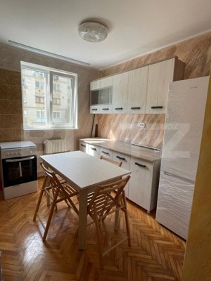 Apartament 2 camere, 37mp, renovat recent  - imagine 5