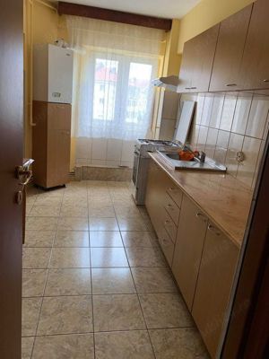 Vand apartament 4 camere  - imagine 3