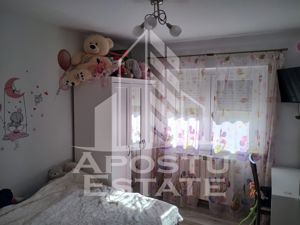 Apartament 3 camere, etaj intermediar, centrala proprie, zona Aradului - imagine 10