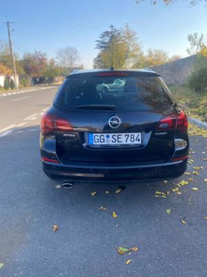 Opel Astra J benzină  - imagine 3