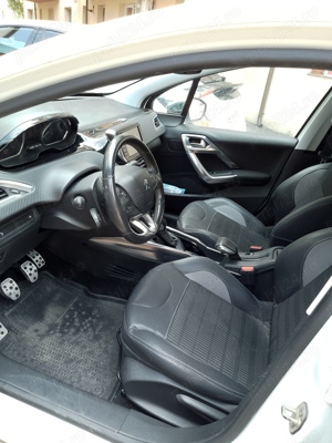 Vând Peugeot model 2008 an fabricație 2013 - imagine 5