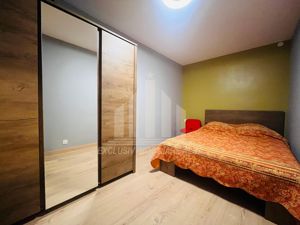 Apartament cu 3 camere renovat, Cetate - imagine 4