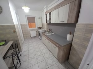 Proprietar , inchiriez apartament 3 camere Sibiu - imagine 3