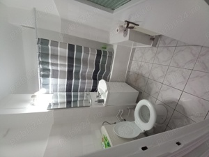 Proprietar , inchiriez apartament 3 camere Sibiu - imagine 9