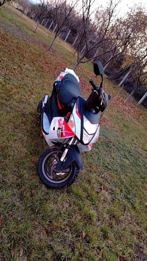 Vând URGENT scuter TGB Bullet RR50 2013 