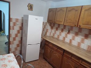 Închiriez apartament 3 camere - imagine 6