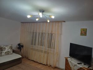 Închiriez apartament 3 camere - imagine 5