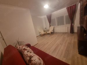 Vand apartament 2 camere decomandat zona Mirce cel Batran - imagine 2