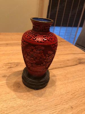 Vaza asiatica din cinnabru rosu , veche (1950)