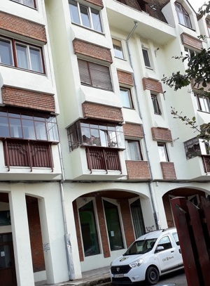 chirie apartament 2 camere pe BLV 21 Decembrie