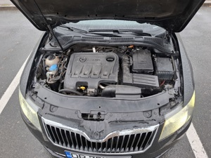 Vand Skoda Superb 2014 - imagine 9