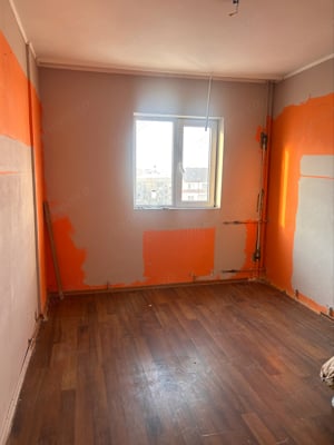 Exclusivitate! De vanzare Apartament 2 camere Decomandat , zona Alexandru- Zimbru, 65.000 Euro - imagine 2