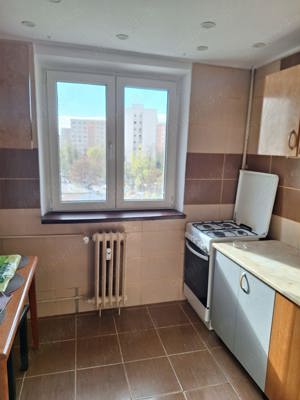 Inchiriez garsoniera - imagine 3