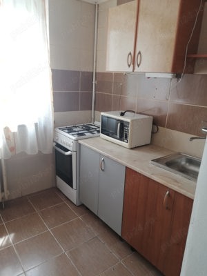 Inchiriez garsoniera - imagine 2