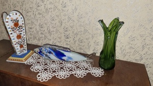 vand vaze si bibelou