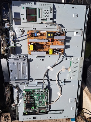 LG 37LG3000 toate piesele 100 lei 