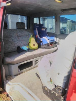 VW T4 multivan 1,9 TD scurt, vând schimb  - imagine 6