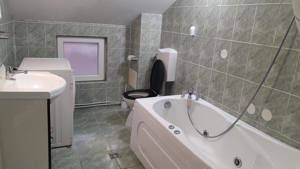 Apartament 2 camere 64 mp Borhanci - imagine 4