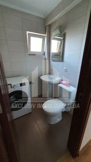 Apartament cu 4 camere, etaj intermediar, Cetate - imagine 6