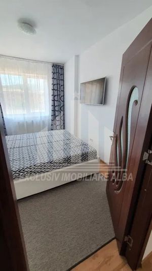 Apartament cu 4 camere, etaj intermediar, Cetate - imagine 4