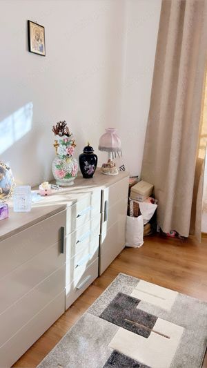 Vand  Schimb cu apartament +diferența  - imagine 7