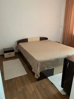 Închiriez apartament 2 cam