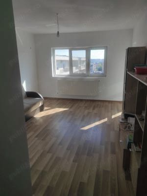 Vand apartament 2 camere