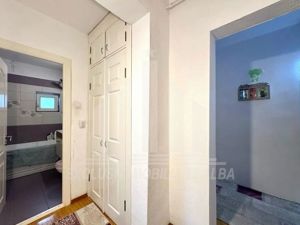 Apartament cu 3 camere decomandate, Cetate - imagine 8