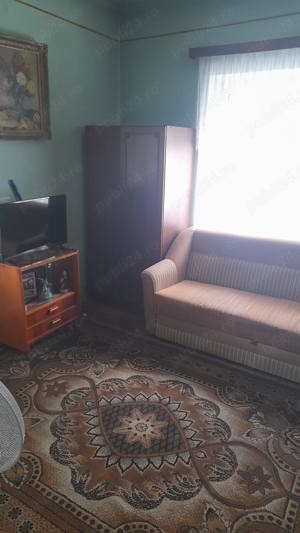 Vând apartament in casa cu 4 aprtamente