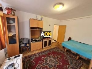 Apartament cu 1 Camera Semidecomandat, 34 mp, Etaj 3, Zona Cetate