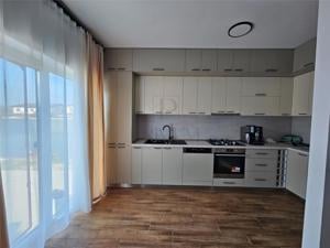 Duplex - zona excelenta - dormitor la parter - acces auto