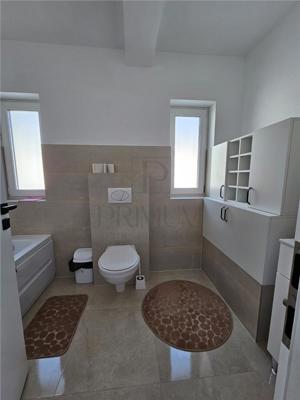 Duplex - zona excelenta - dormitor la parter - acces auto - imagine 5