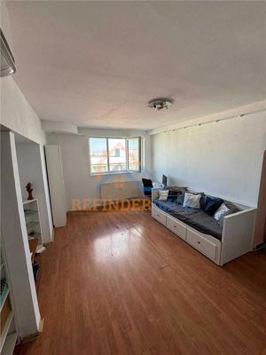 Apartament 3 camere de vanzare Vitan - imagine 3