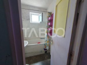 Apartament 3 camere semidecomandat etaj 1 zona Tudor Vladimirescu  - imagine 7