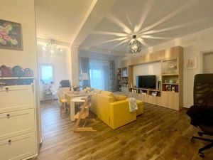 Oportunitate! Apartament 3 Camere Decomandat în Zona Buziașului,