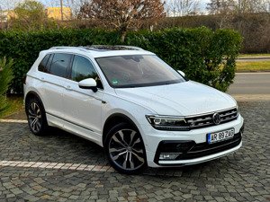 VW Tiguan R Line 2.0 TDI 190 C.P 4x4 Bord Virtual Panoramic Piele Unic Proprietar - imagine 2